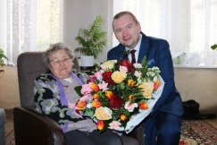 Kolejna bielszczanka w gronie 100-latków. Doczekała się 46 wnuków i prawnuków!