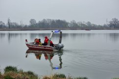 Drugi dzień poszukiwań. „Ten serial zakończy tylko spuszczenie wody ze stawu” ZDJĘCIA