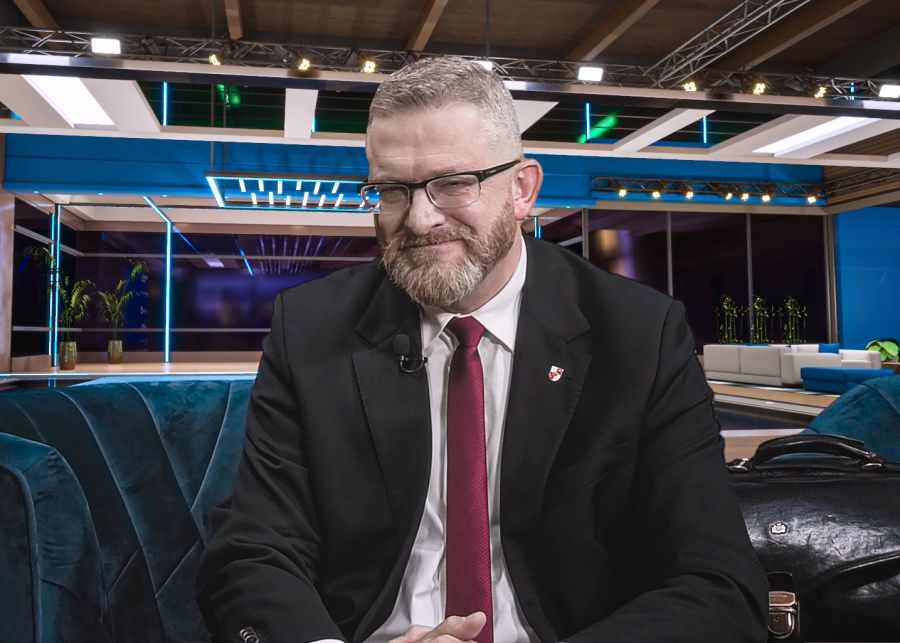 Pełna spięć rozmowa z Grzegorzem Braunem. „Czy dawno Pan ma takie objawy?” WIDEO