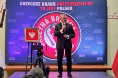 Grzegorz Braun zaprezentował wyrazistą wizję Polski. Tłum sympatyków wypełnił salę po brzegi
