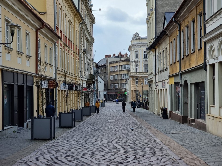 Pusto, bo drogo? Tak w praktyce wygląda pomysł urzędników na ożywienie centrum miasta