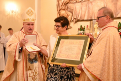 Papieskie odznaczenie dla zasłużonej bielszczanki. Od lat pomaga i walczy o chorych - foto