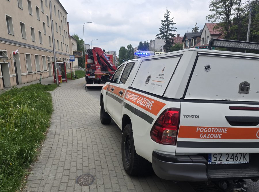 Wyciek gazu w centrum miasta. Interweniowała straż pożarna i pogotowie gazowe - foto