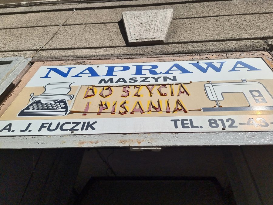 Jedyny taki zakład w Bielsku-Białej. Plotki o zamknięciu okazały się nieprawdziwe - foto