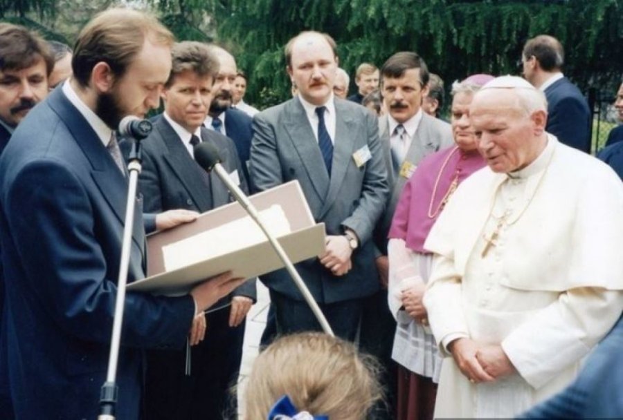 Jedyna nieoficjalna pielgrzymka papieża w Polsce. 30 lat od wizyty w Bielsku-Białej - film