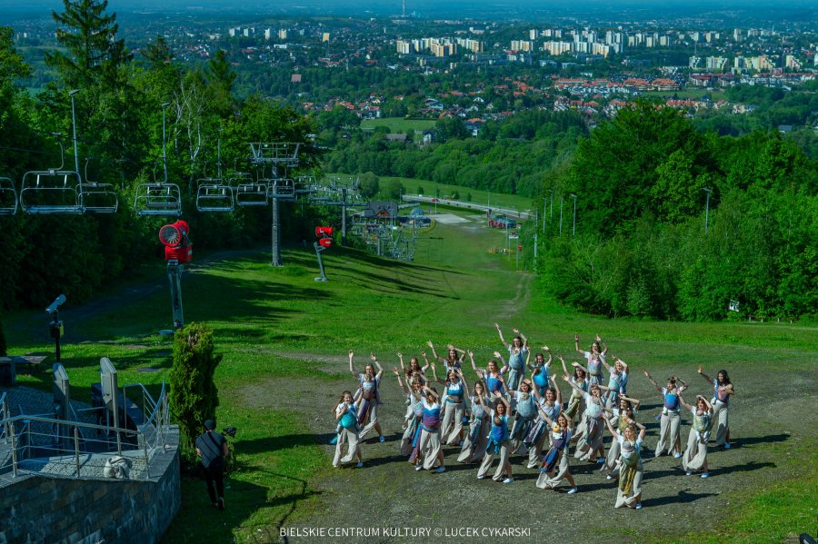 Bielskie mamy nagrały kolejny teledysk. Kolejny raz wzięły udział w pięknej inicjatywie - foto