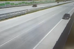 Pędził pod prąd autostradą. Auto z wiceministrem cudem uniknęło czołowego zderzenia - foto