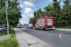 Wypadek na osiedlowej drodze. Kierowca quada przewieziony do szpitala - foto