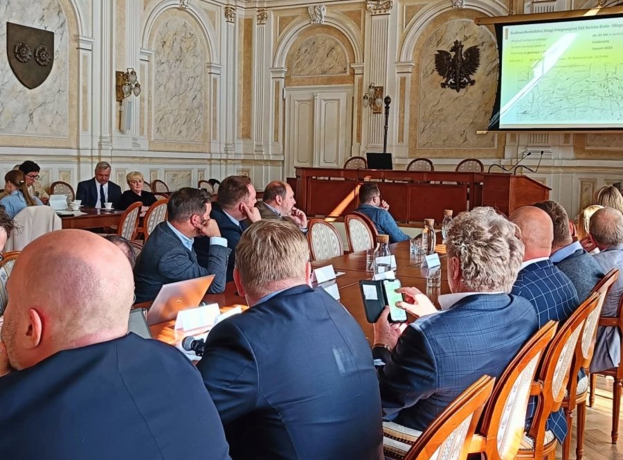Sejmowa komisja w Ratuszu. Dobre wieści na temat daty otwarcia S1 i budowy BDI - foto