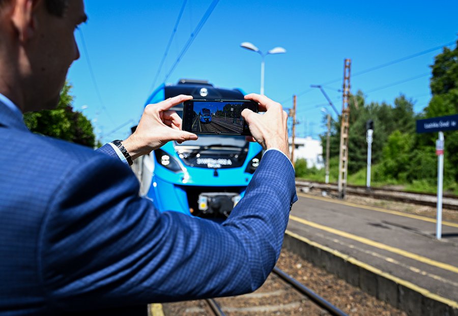 Po 24 latach pociągi wróciły na trasę Tychy - Orzesze. To ważne połączenie dla samorządów