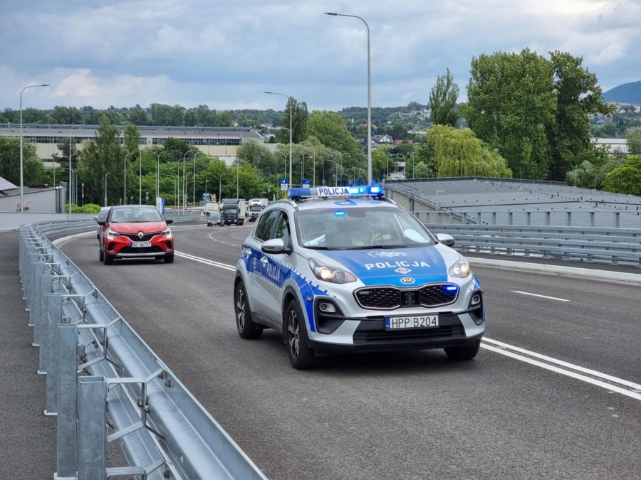 Wiadukt na ulicy Kwiatkowskiego otwarty! Skromna uroczystość i puszczenie ruchu ZDJĘCIA