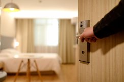 Akt oskarżenia po gigantycznej kradzieży. Prokuratura ujawnia szczegóły oszustwa w hotelu