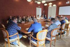 Służby w stanie gotowości. Prezydent podjął decyzję o wydawaniu worków z piaskiem - foto