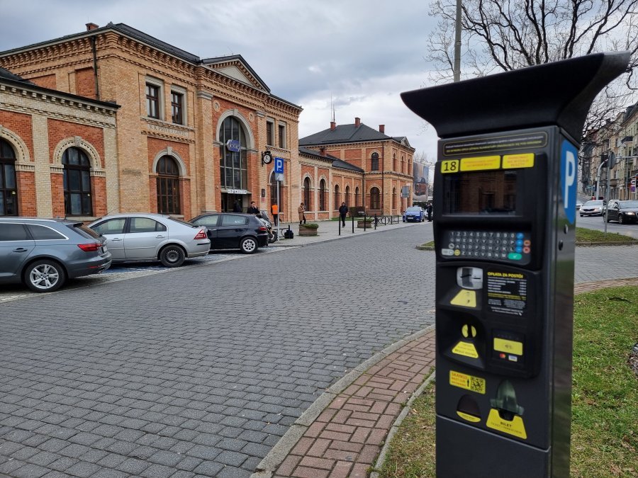 Czekają nas zmiany w strefie płatnego parkowania. Cyfryzacja w rękach inkasentów