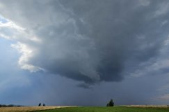 Drugi stopień ostrzeżenia przed niebezpieczną pogodą. Najsilniejsze burze nas ominą?