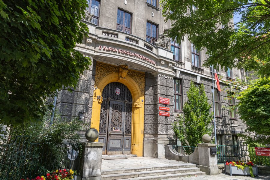 Monumentalny gmach do modernizacji. Miasto pozyskało na ten cel miliony złotych - foto