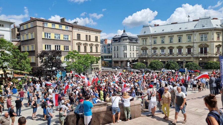 Protest przeciwko imigrantom. „Działania rządu PiS odbijają się nam rykoszetem” ZDJĘCIA