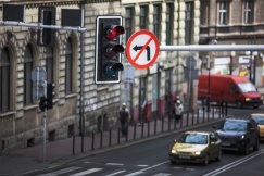Dziś sygnalizacja świetlna może nie działać. Kierowcy powinni stosować się do oznakowania