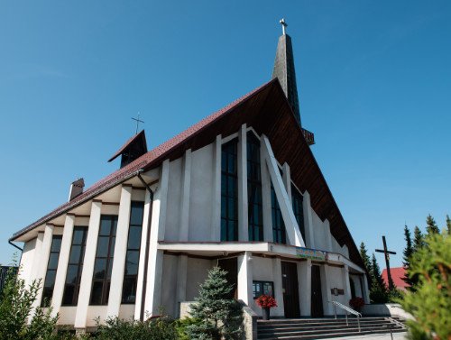 Parafia pogrążona w żałobie. Zmarł budowniczy kościoła i pierwszy proboszcz - foto