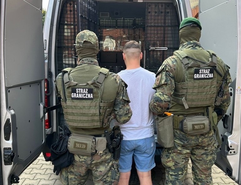 Imigrant z wyrokami czeka na deportację. Na razie osadzono go w strzeżonym ośrodku