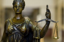 Dożywocie dla multirecydywisty. Wyrok po brutalnym zabójstwie na bielskim osiedlu