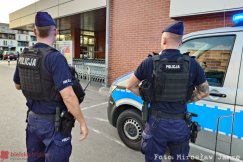 Załadował towar do kosza i nie zapłacił. Złodzieja ujeła ochrona - foto
