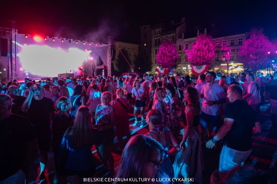 Ten festiwal co roku przyciąga tłumy. Bielszczanie kochają włoską fiestę  - foto