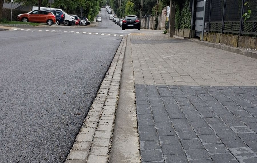 Zakończyła się przebudowa osiedlowej ulicy. Już nie da się tu testować zawieszenia - foto