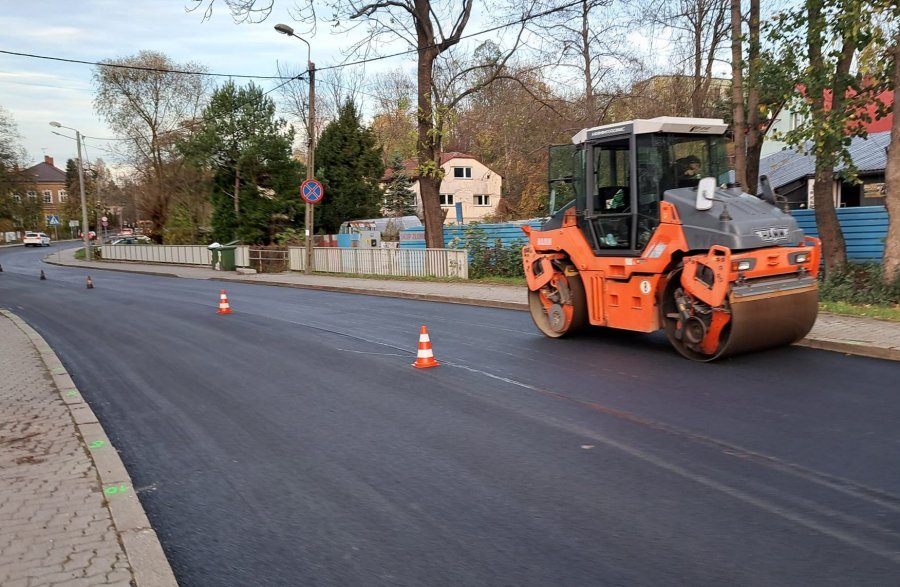 Niespełna cztery miliony na remont 15 ulic i chodników. Tu pojawi się nowy asfalt LISTA