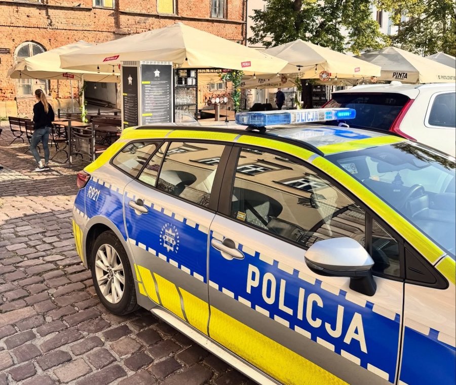 Włamanie do ogródka gastronomicznego na Rynku. Interweniowała policja - foto