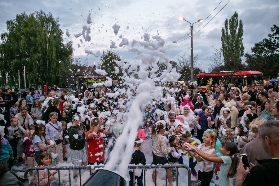 Muzyka, wspólnota i dobra zabawa. Hałcnów będzie kontynuował Folk Fest - foto