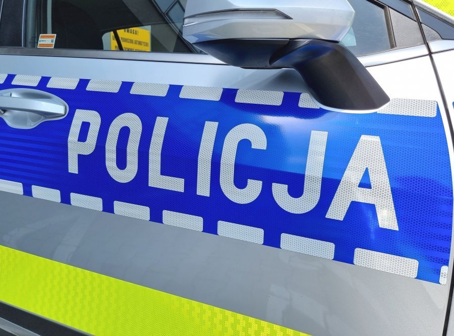 Znalazł kartę bankomatową i poszedł na zakupy. 39-latka zatrzymała policja