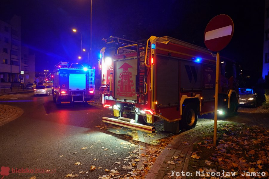 O krok od tragedii w wieżowcu na osiedlu Śródmiejskim. W mieszkaniu ulatniał się gaz! - foto