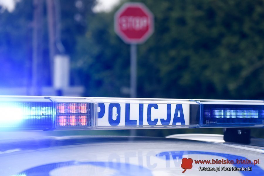 Tragiczny koniec akcji w Międzyrzeczu. Policjanci ujawnili w korycie ciało młodej kobiety