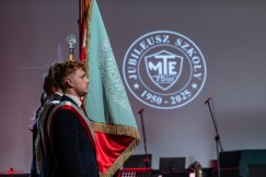 Legendarna szkoła świętowała jubileusz. Nie zabrakło wspomnień i anegdot z dawnych lat - foto