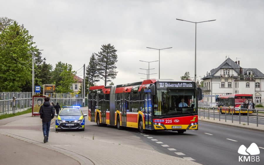 Imprezy masowe spowodują utrudnienia w ruchu. Te miejsca we wtorek lepiej omijać