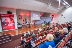 Kształcą przyszłe pielęgniarki i ratowników. Dwie dekady potrzebnego wydziału - foto
