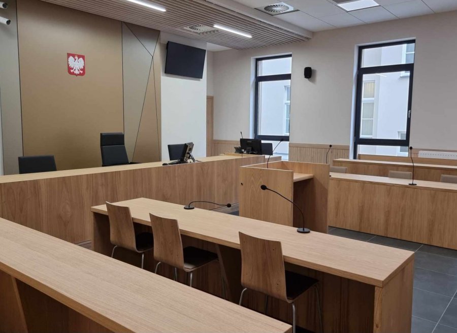 33-latka z zakazami zatrzymana na bielskiej ulicy. Czeka ja pół roku prac społecznych