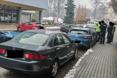 Pod blokiem masowo posypały się mandaty. Mieszkańcy wściekli, bo zabrano im jedyny parking