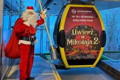 Nietypowa gondola czeka na turystów. W sobotę skorzystał z niej Święty Mikołaj - foto