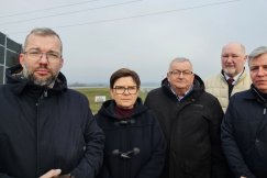 Była premier i politycy PiS pojawili się na S1. „To nasz rząd podjął decyzję o budowie drogi” - foto