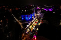 Magia świąt i tłum turystów opanowała Bielsko-Białą. Zobacz zdjęcia ze Świąt na Starówce!