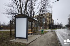 Nowe udogodnienia dla pasażerów. Na bielskich przystankach stanęły wiaty i ławki - foto