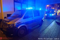 Zgłoszono pobicie w centrum miasta. Do szpitala odwieziono mężczyznę - foto
