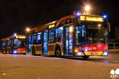 Sylwester z MZK. Regularne linie zjadą wcześniej, dodatkowe kursy nocne SZCZEGÓŁY