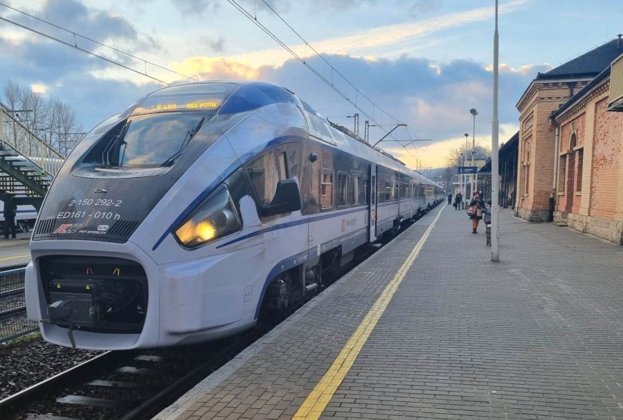 Roczna rewolucja w rozkładzie PKP Intercity. Dwa popularne pociągi zniknęły z Bielska-Białej