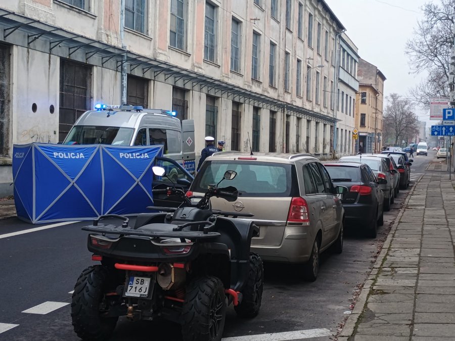 Dramat w centrum Bielska-Białej. Mimo długiej reanimacji, mężczyzna zmarł - foto