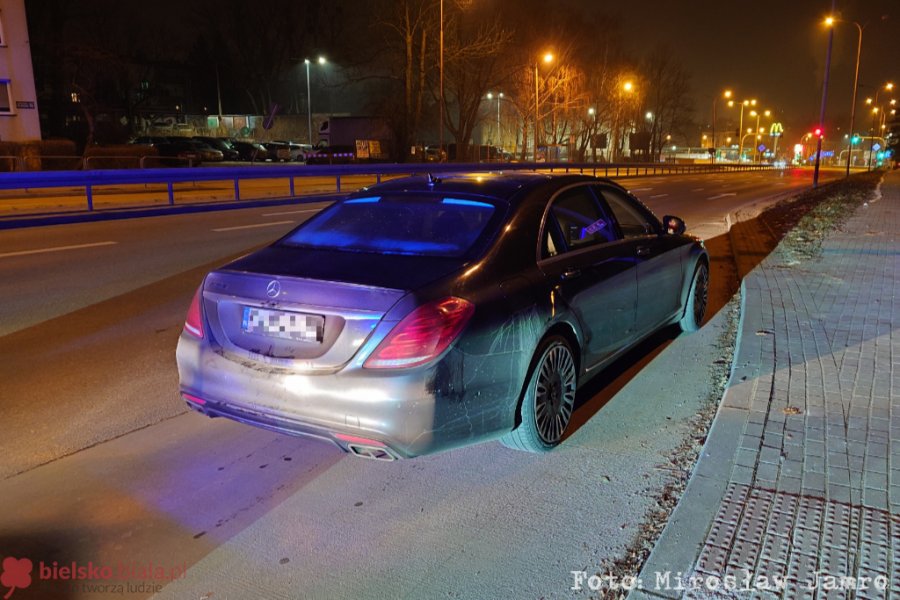 Z dwoma zakazami i pod wpływem narkotyków. Samochód zatrzymał patrol operacyjny - foto