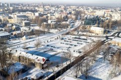 Kulturalny blask i parkingowy paraliż. Mieszkańcy płacą i pytają, co w zamian? Wskazano alternatywę