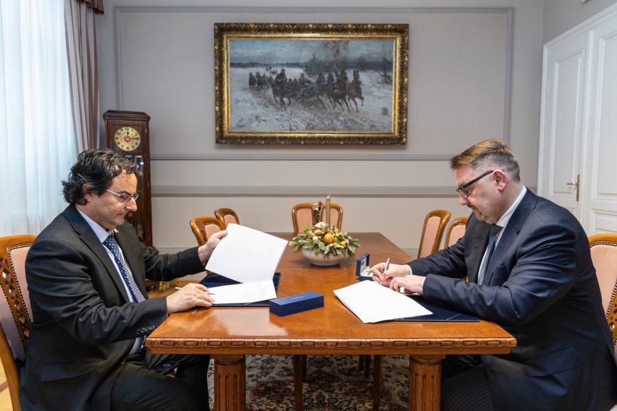 Nie tylko nauka. Miasto chce czerpać z turystycznych doświadczeń perły Morza Śródziemnego - foto
